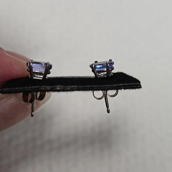 HOST PICK. 1ct Tanzanite Oval Sterling Silver Stud Earrings. 7mmx5mm - Picture 5 of 5